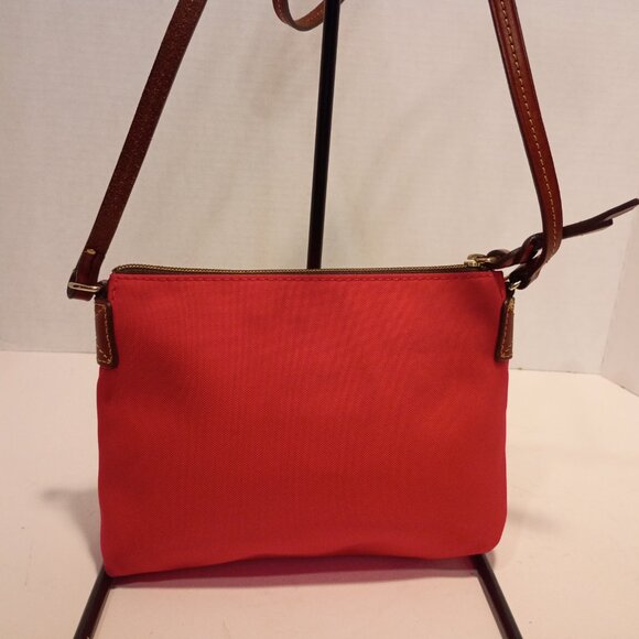 DOONEY & BOURKE Red Nylon Pouchette Mini Crossbody Bag Zip-Top - Picture 6 of 15